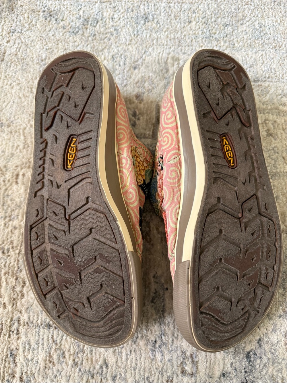 KEEN Women's Sula Floral Pattern Hook-and-Loop Sneakers Multicolor - Picture 9 of 15